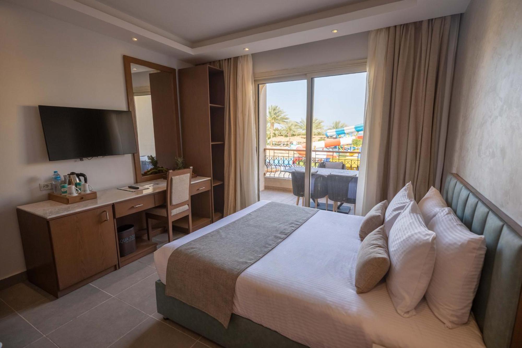 Sunrise Aqua Joy 4*