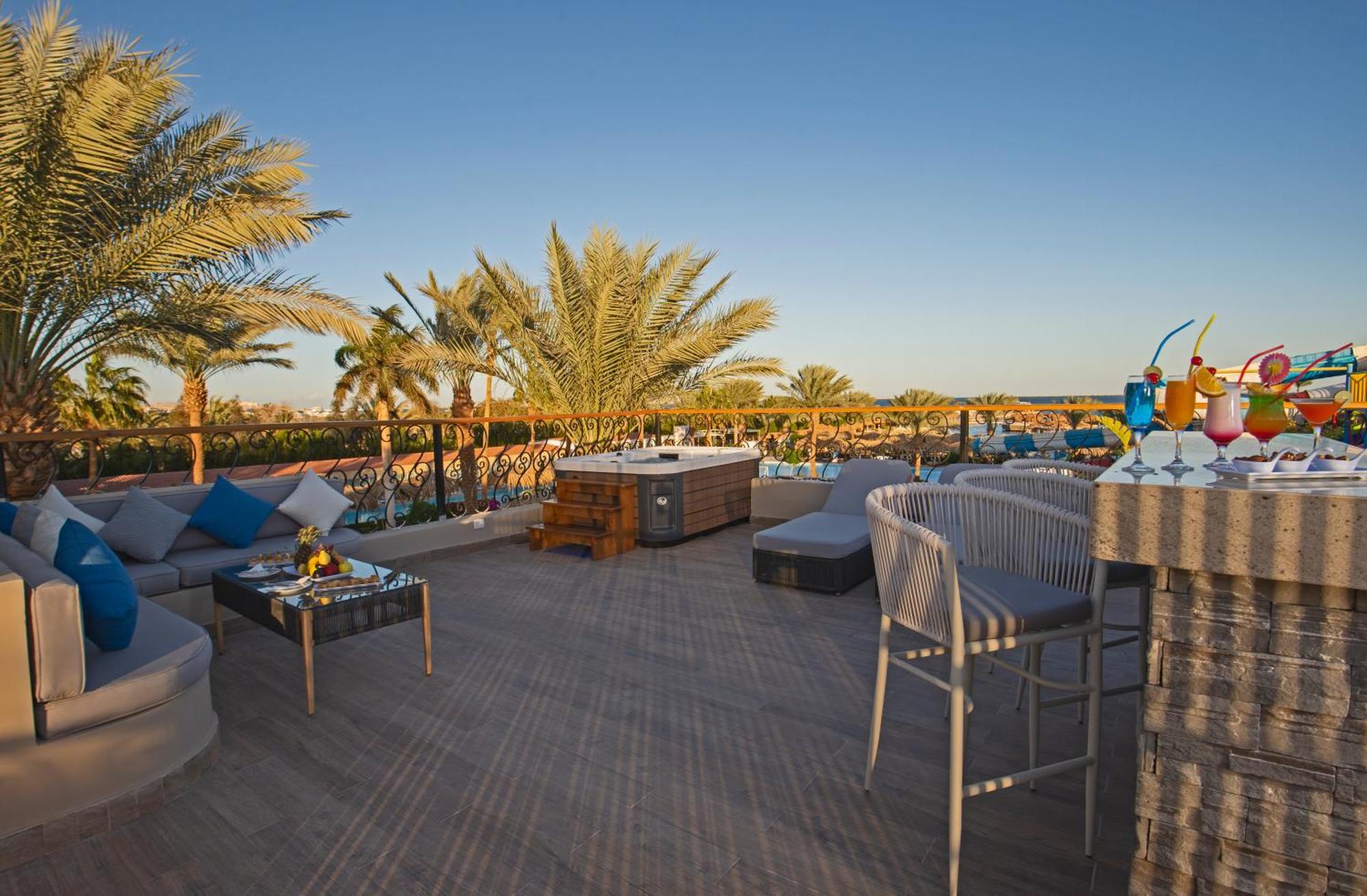 Resort Sunrise Aqua Joy 4*